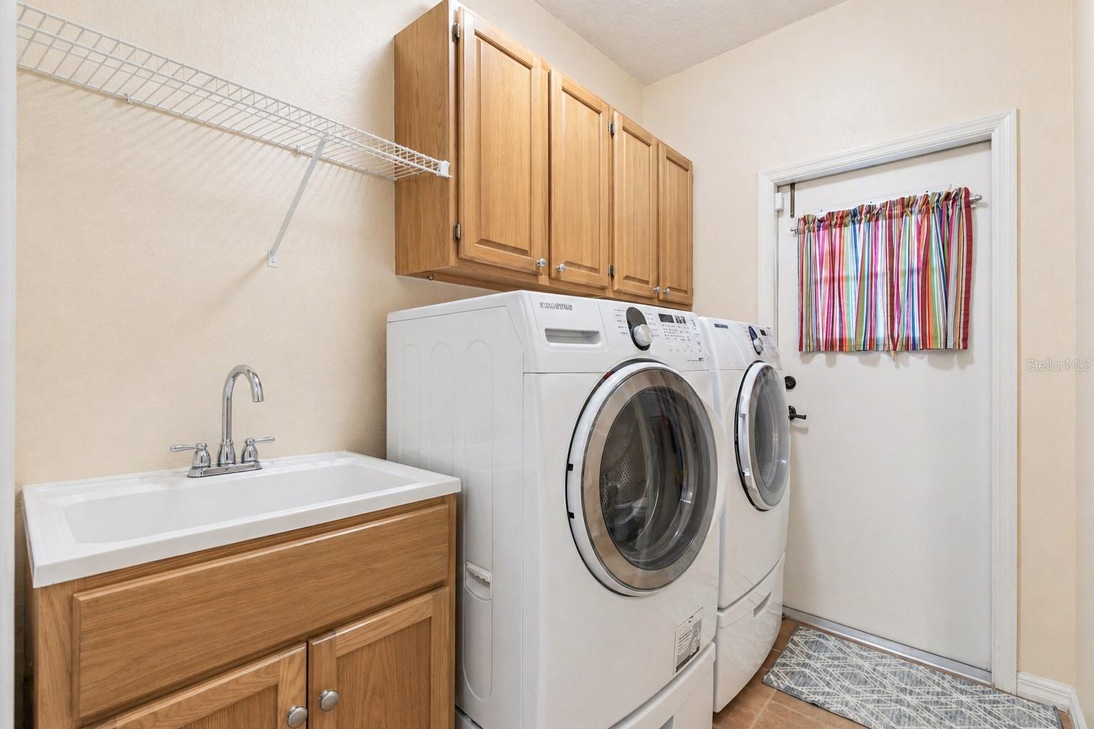 Image 30 of 52 For 1674 Carillon Park Drive