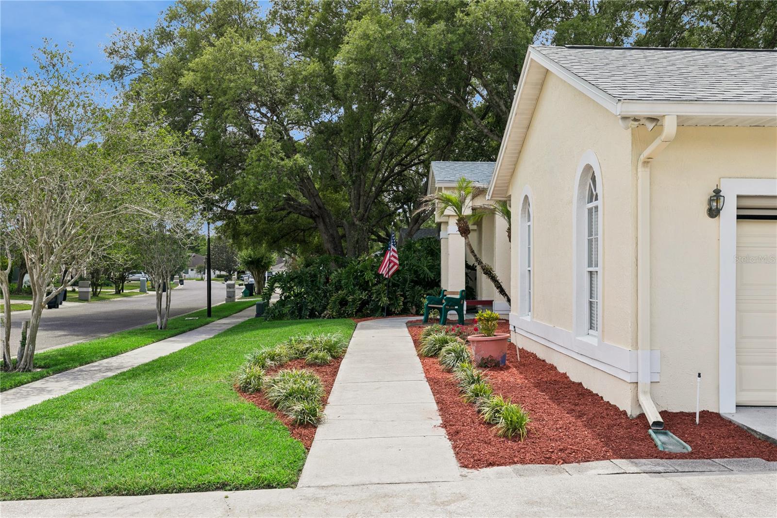 Image 36 of 52 For 1674 Carillon Park Drive