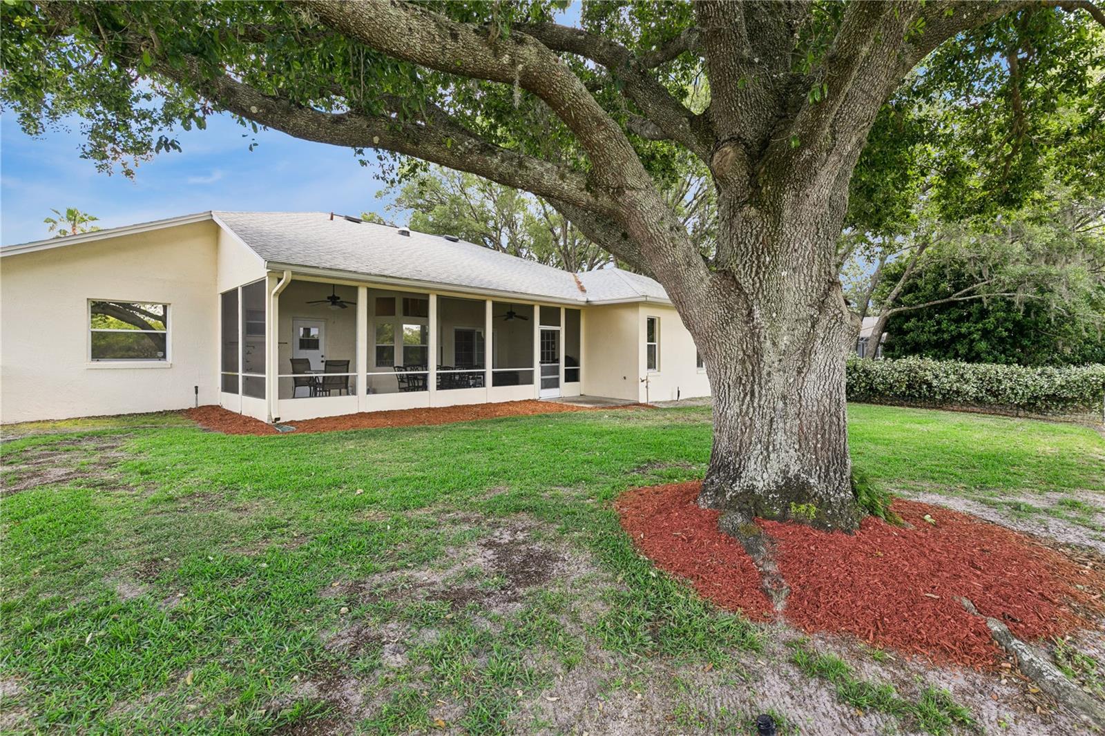 Image 38 of 52 For 1674 Carillon Park Drive