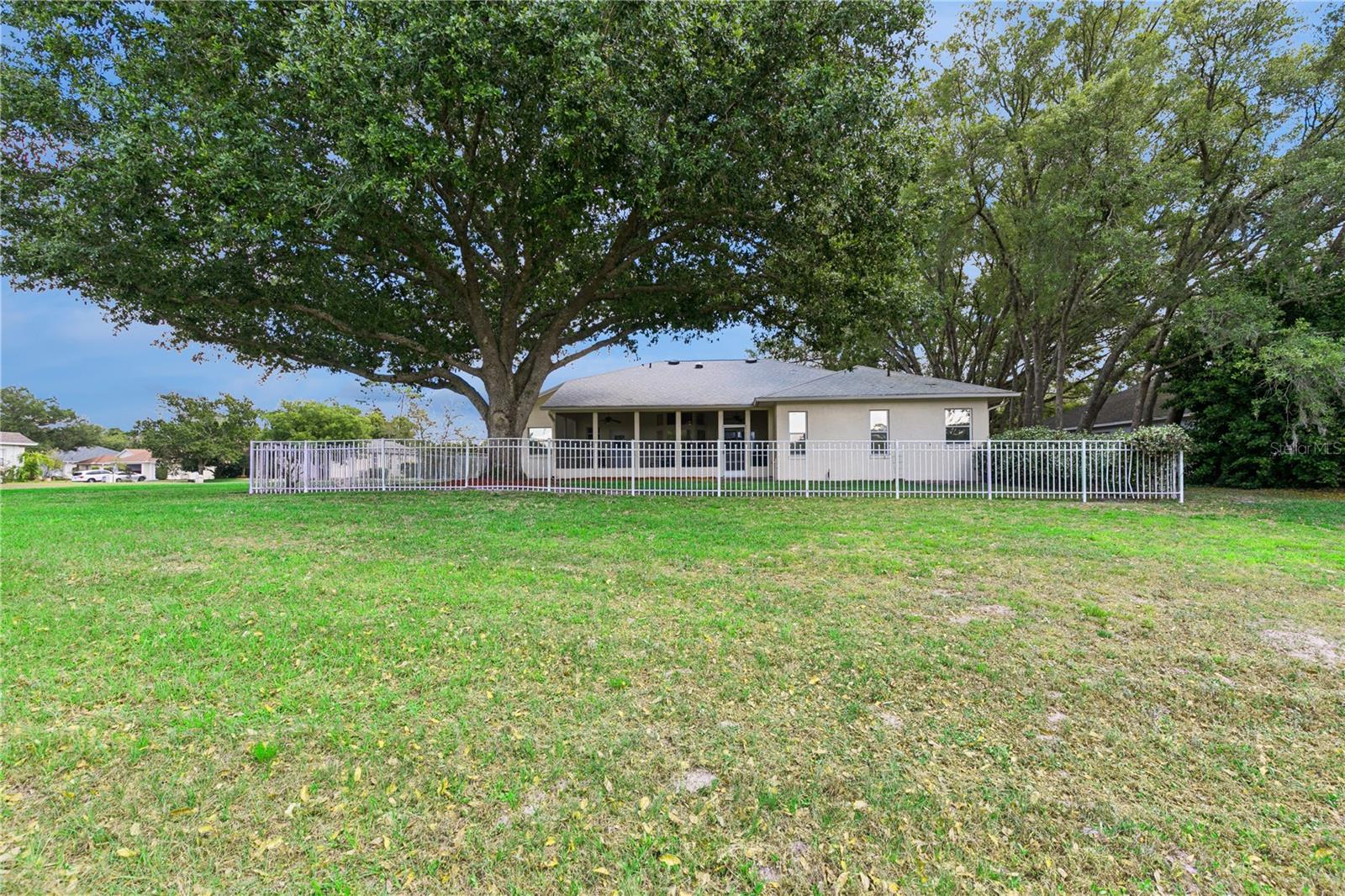 Image 40 of 52 For 1674 Carillon Park Drive