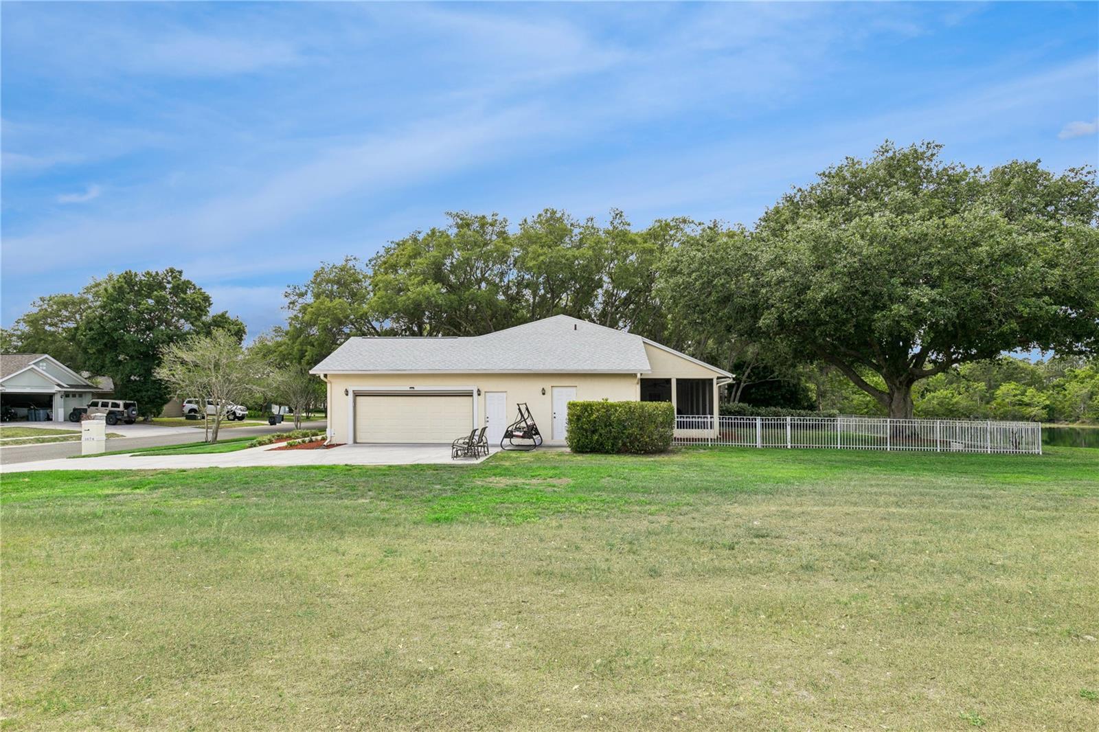 Image 41 of 52 For 1674 Carillon Park Drive