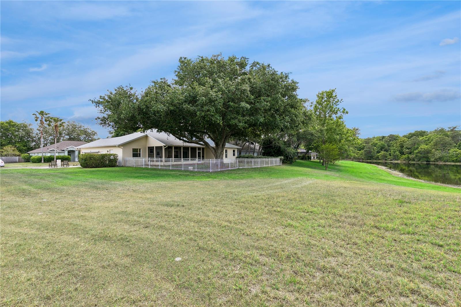 Image 42 of 52 For 1674 Carillon Park Drive