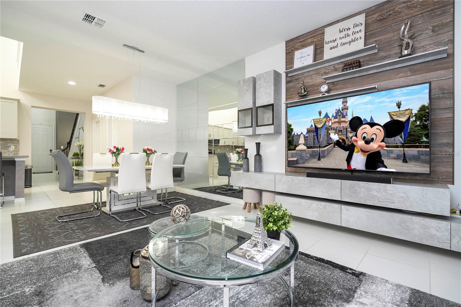 Image 21 of 66 For 15205 Shonan Gold Drive