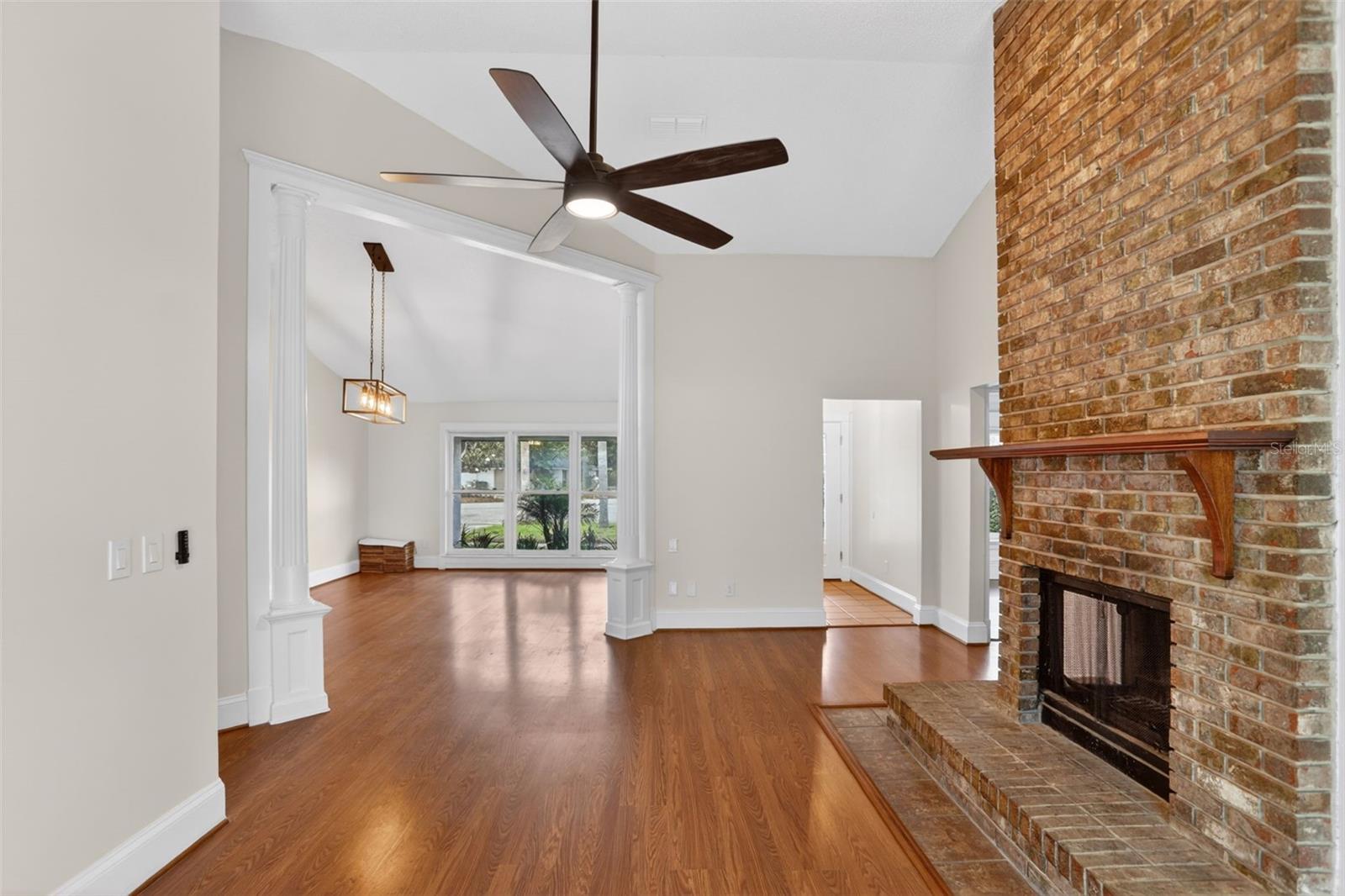 Image 3 of 22 For 1832 Cheryl Drive