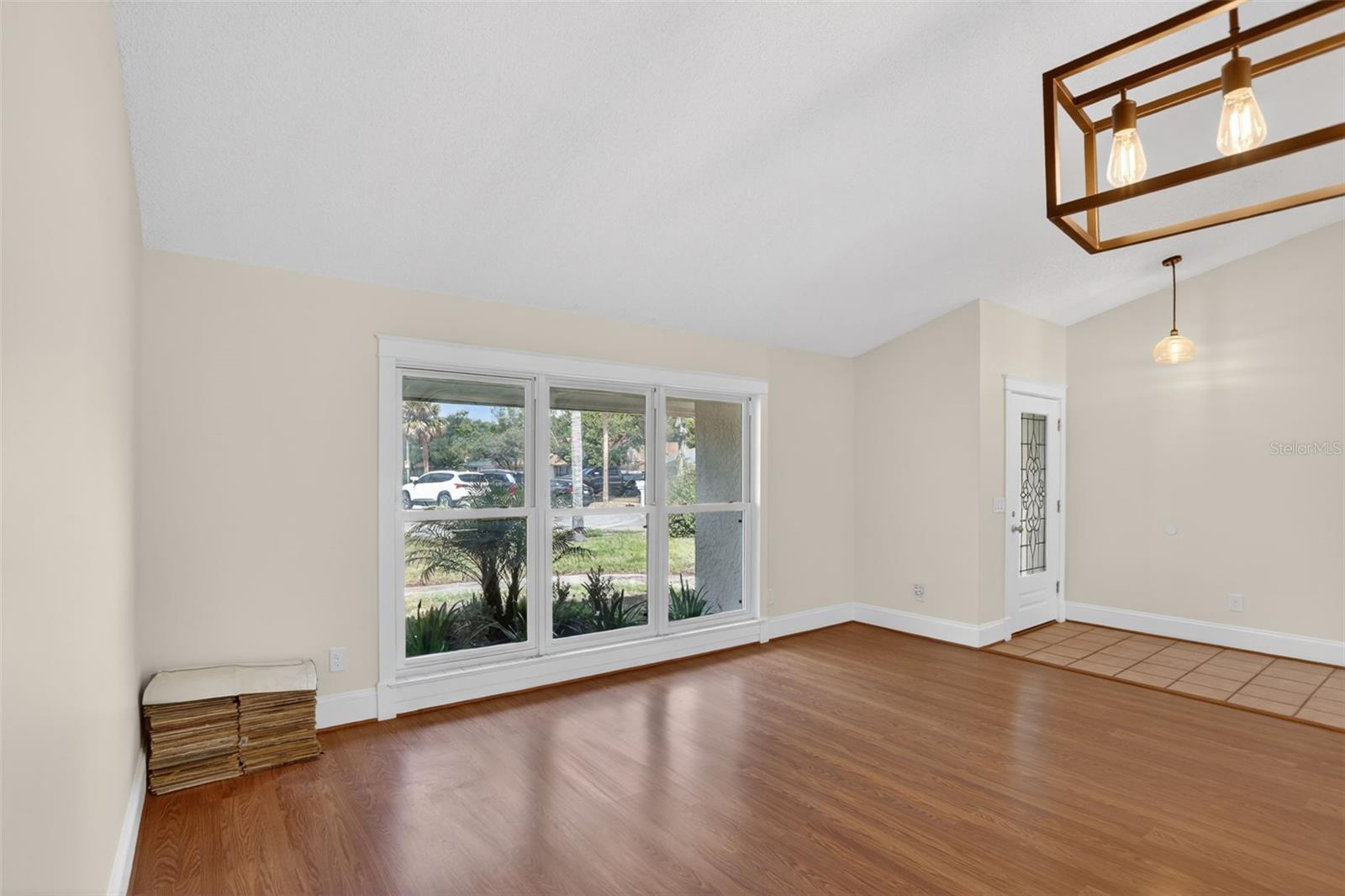 Image 9 of 22 For 1832 Cheryl Drive