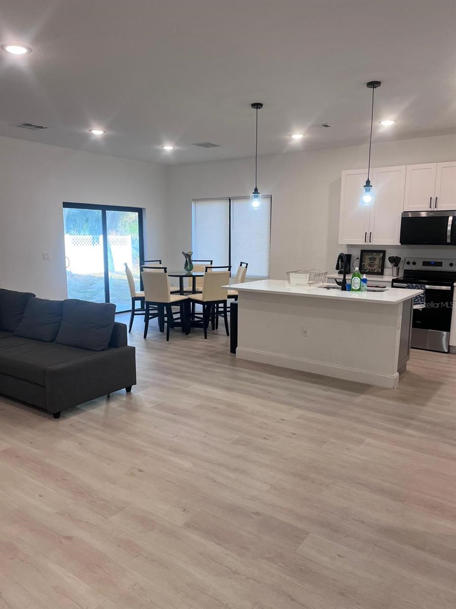 Image 10 of 42 For 1597 Kerman Street