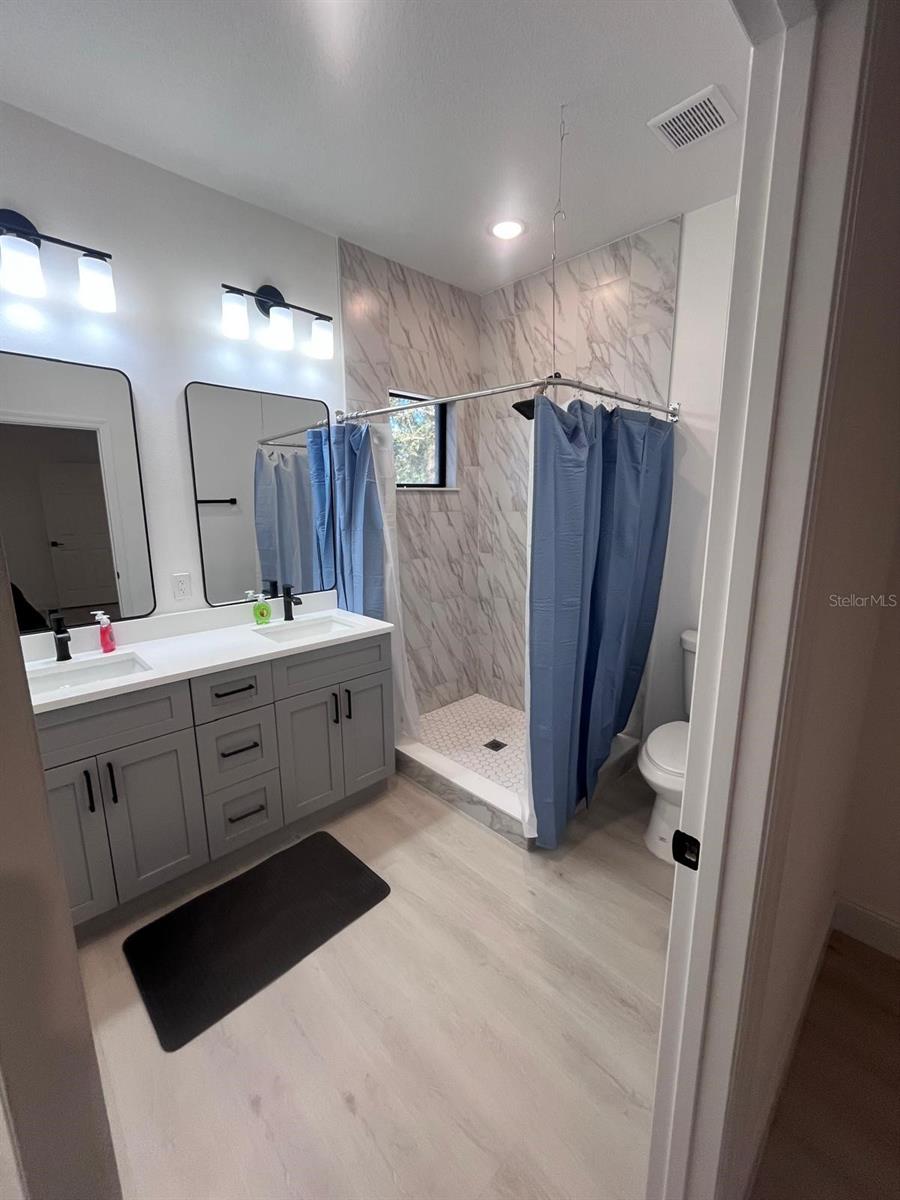 Image 23 of 42 For 1597 Kerman Street