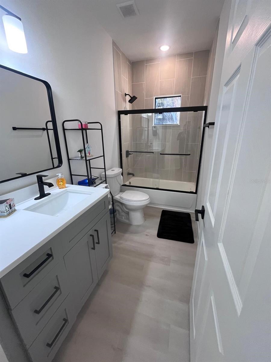 Image 33 of 42 For 1597 Kerman Street