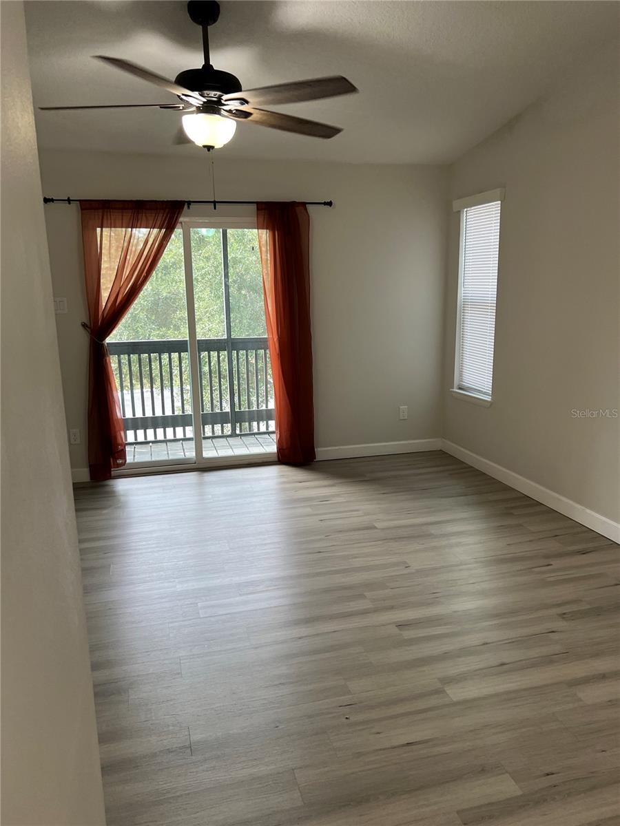 Image 3 of 16 For 3756 Idlebrook Circle 200