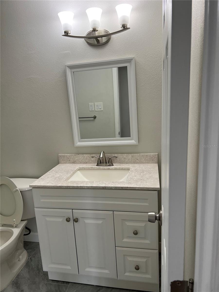 Image 6 of 16 For 3756 Idlebrook Circle 200