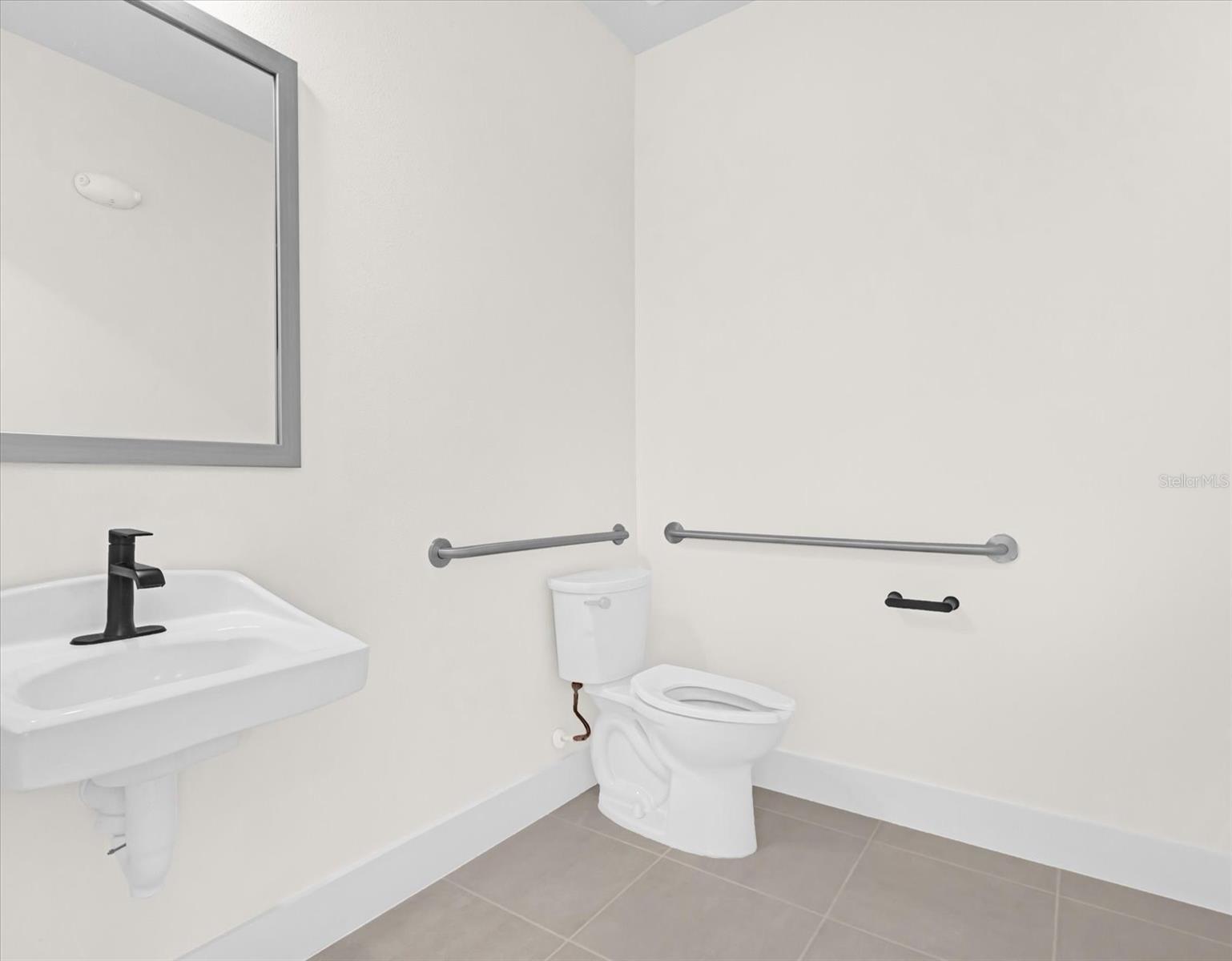 Image 8 of 14 For 415 Mike Roberto Way