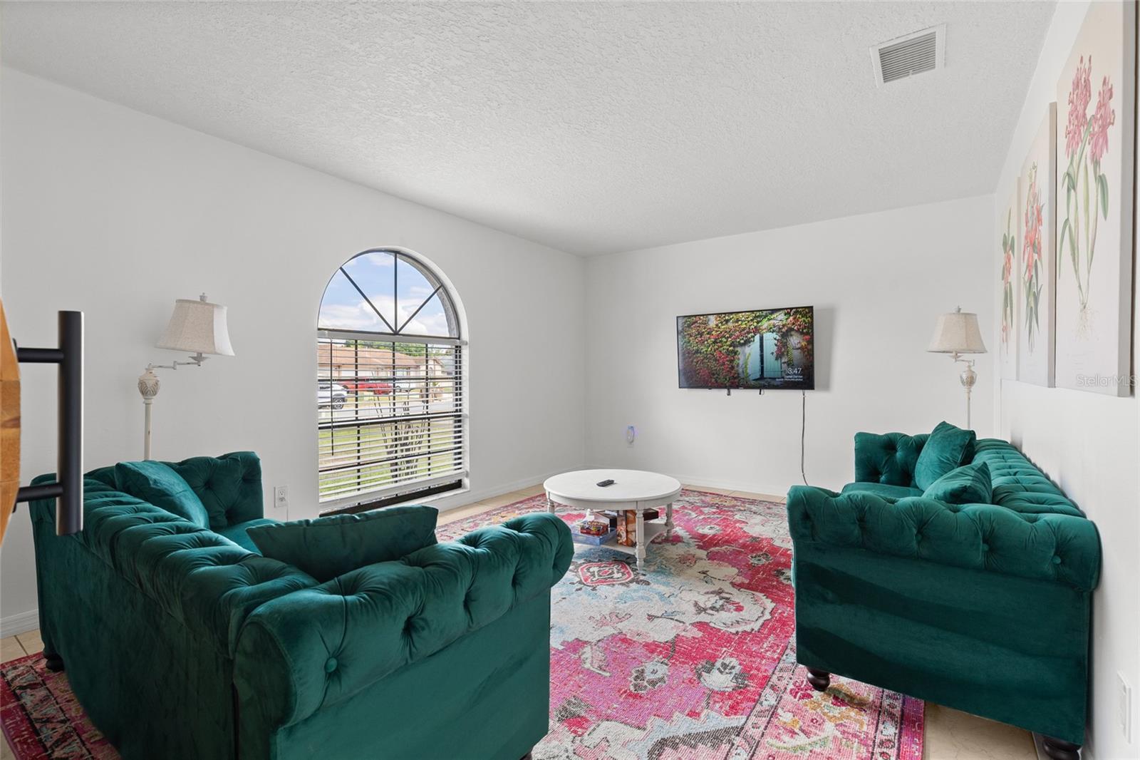 Listing photo id 14 for 1040 Hali Ridge Ct