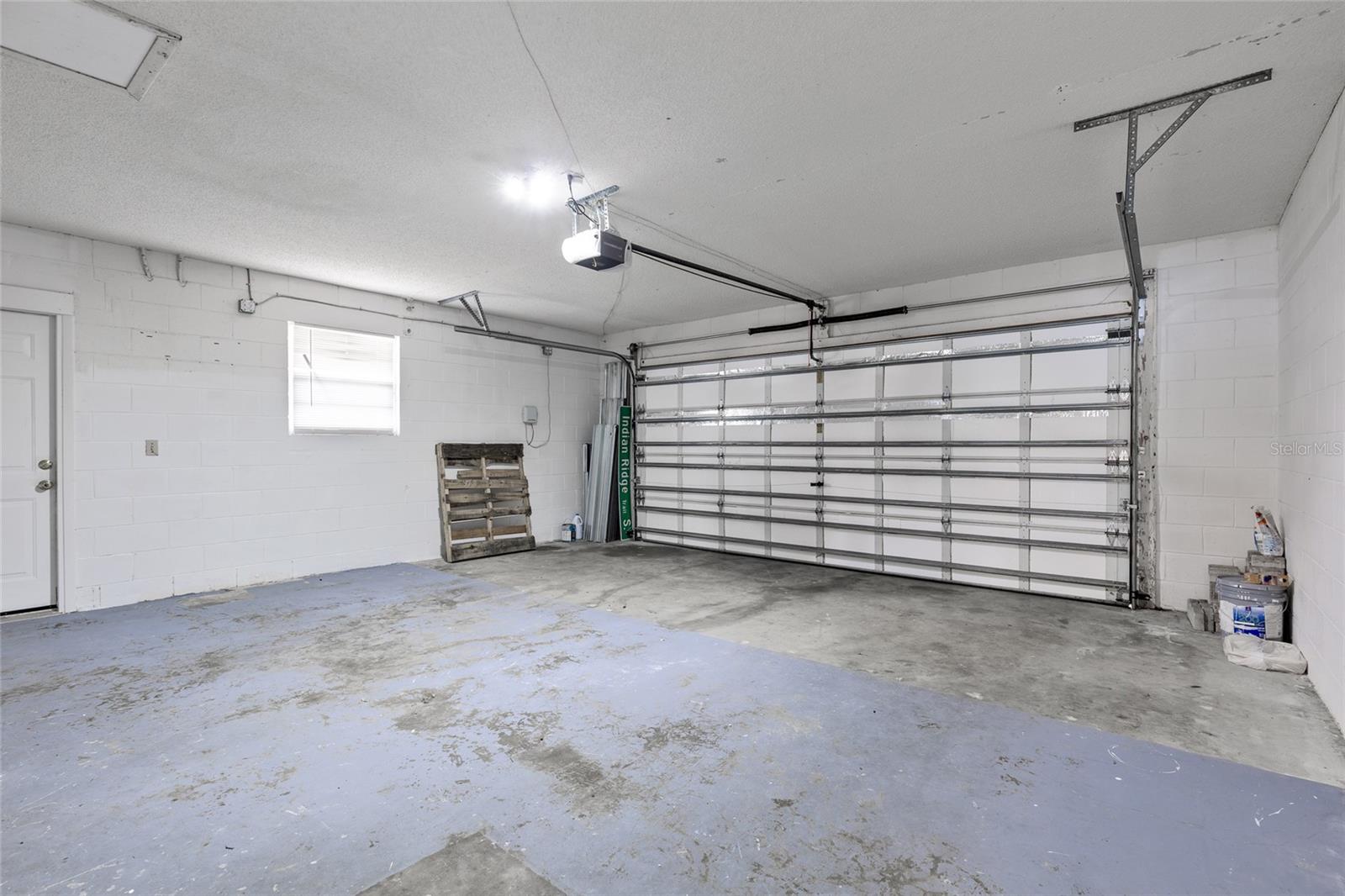 Listing photo id 26 for 1040 Hali Ridge Ct