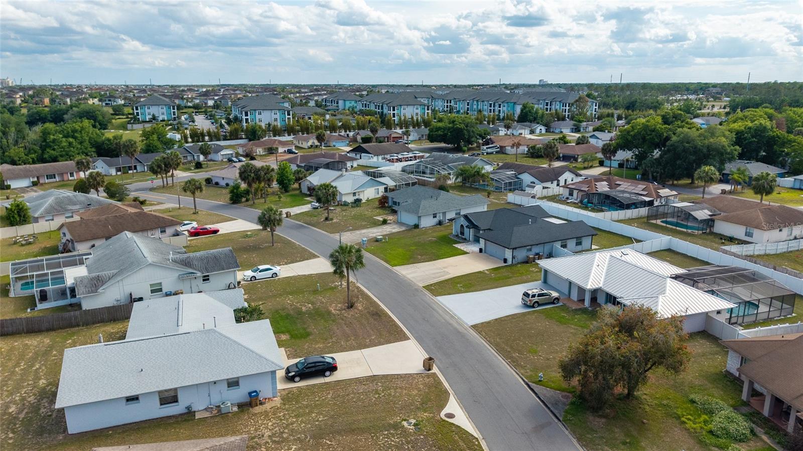 Listing photo id 36 for 1040 Hali Ridge Ct