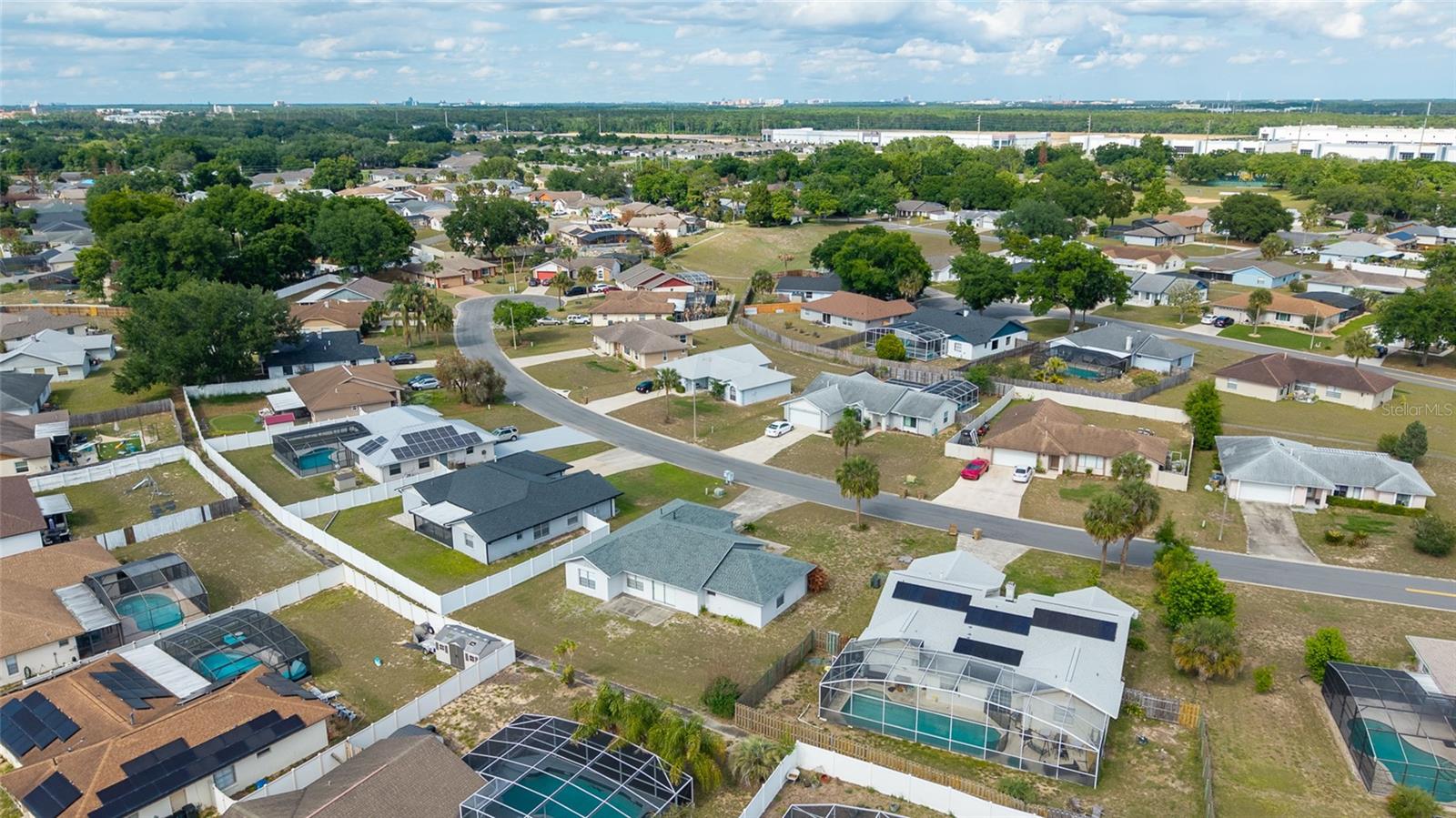 Listing photo id 38 for 1040 Hali Ridge Ct