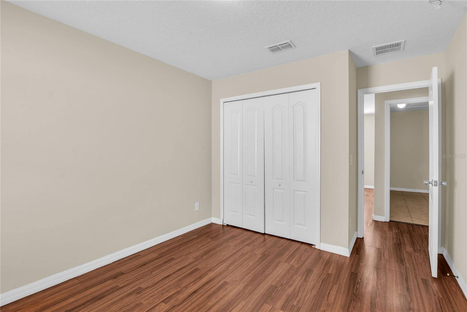 Image 15 of 51 For 1788 Leather Fern Drive