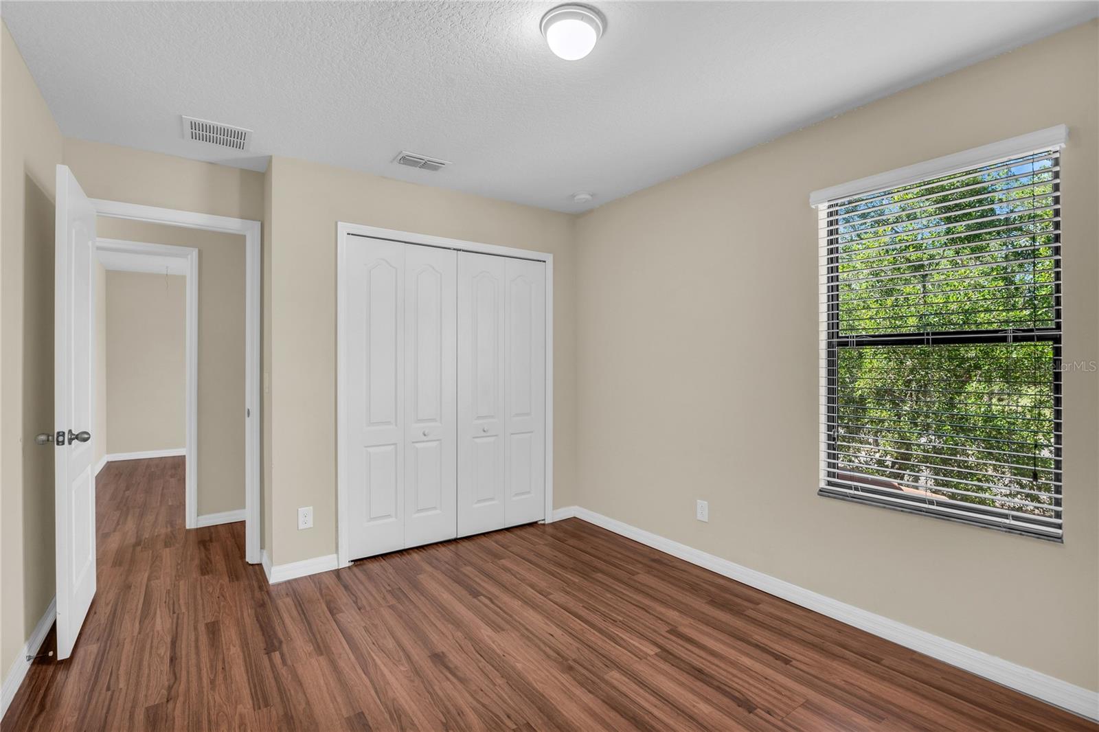 Image 17 of 51 For 1788 Leather Fern Drive