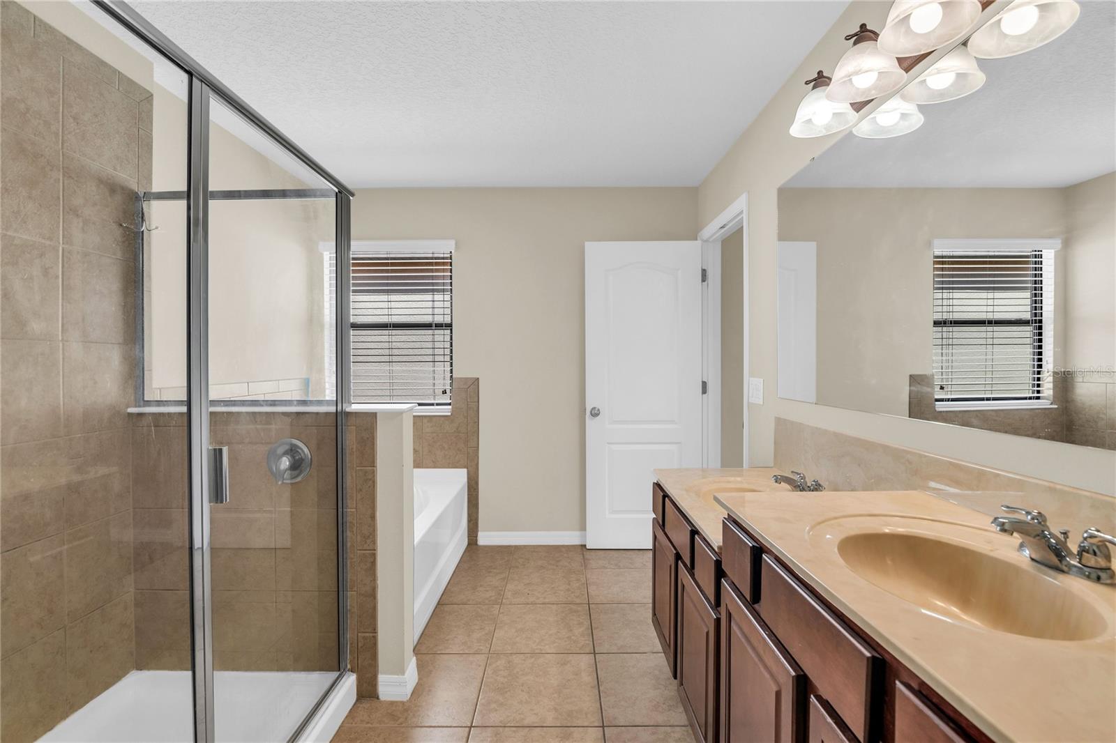 Image 32 of 51 For 1788 Leather Fern Drive