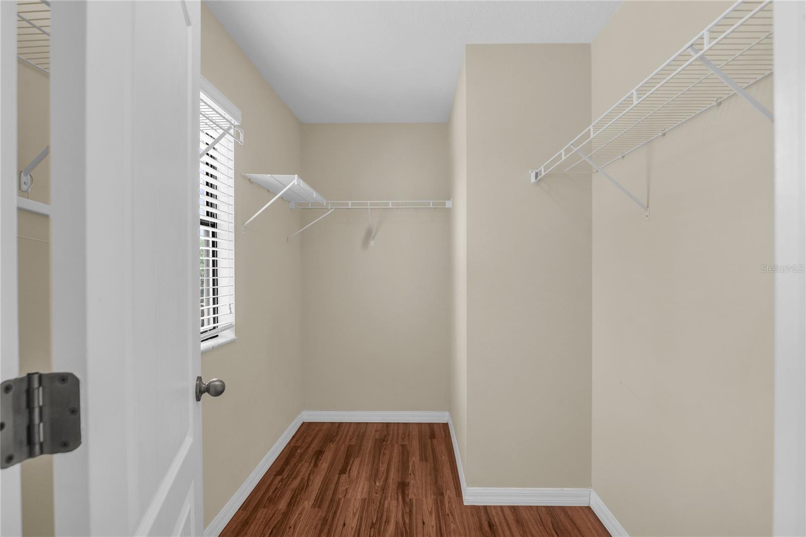 Image 37 of 51 For 1788 Leather Fern Drive