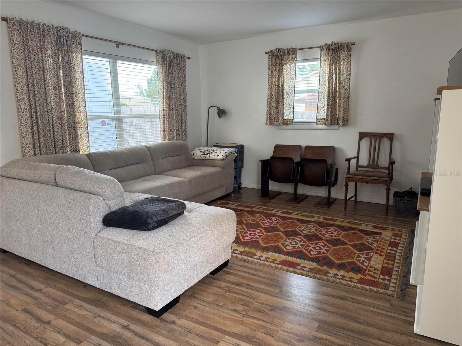 Image 5 of 24 For 135 Carroll Street