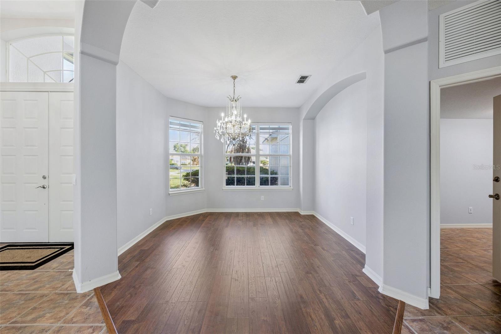 Image 15 of 41 For 4474 Begonia Court