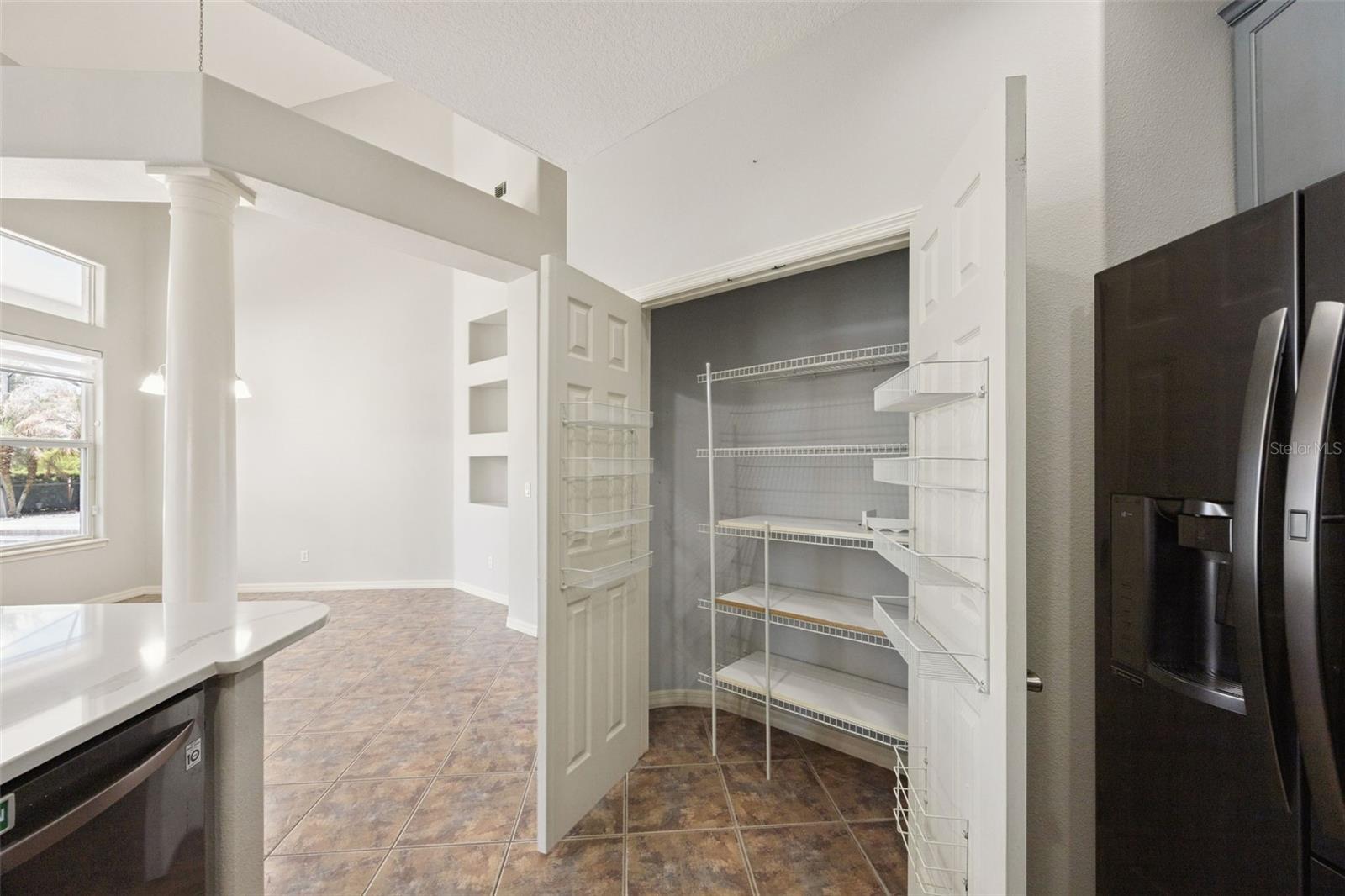 Image 18 of 41 For 4474 Begonia Court