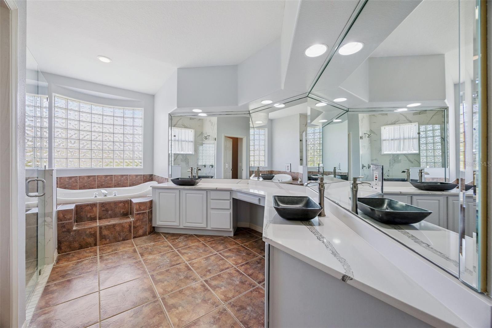 Image 26 of 41 For 4474 Begonia Court