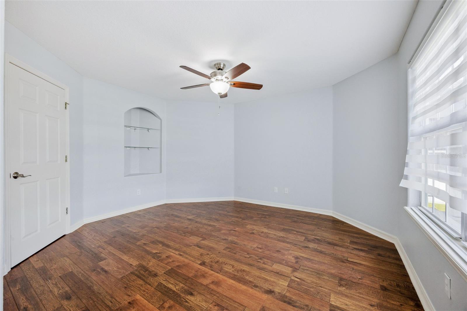 Image 35 of 41 For 4474 Begonia Court