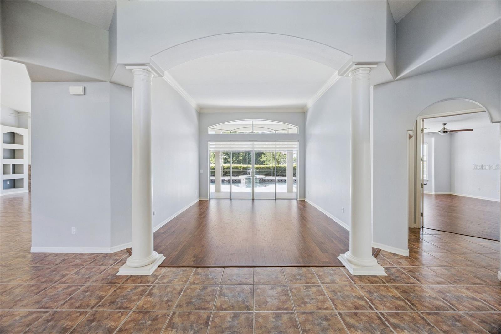 Image 7 of 41 For 4474 Begonia Court