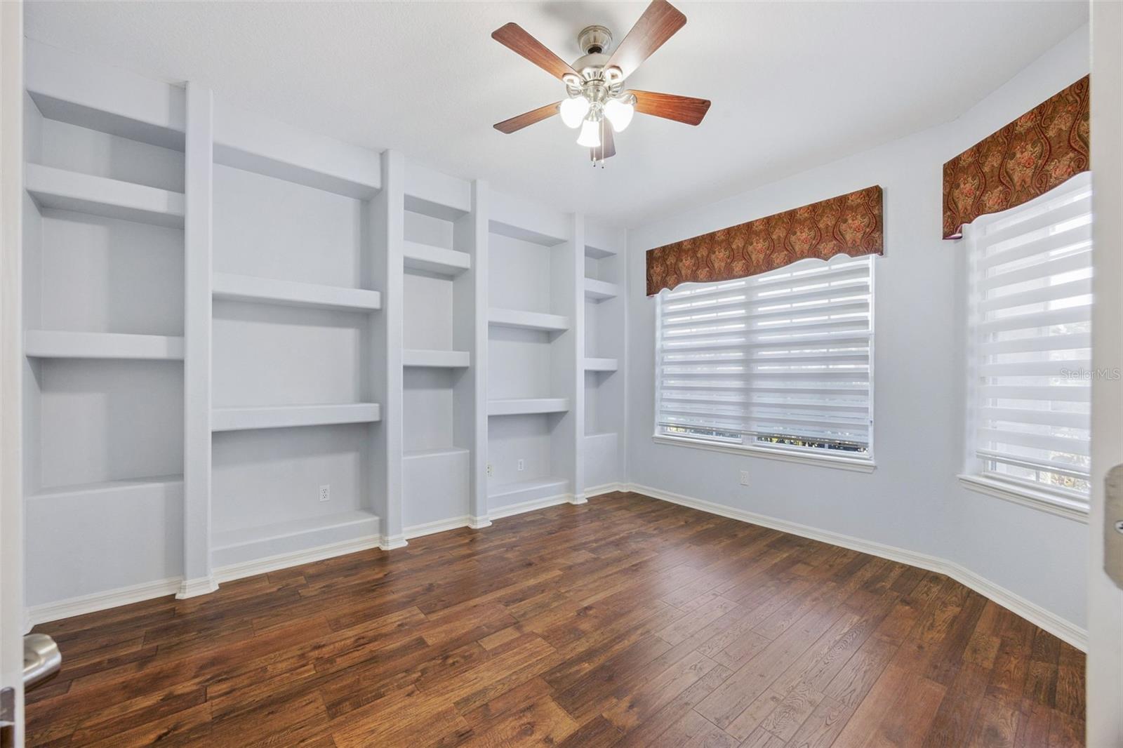 Image 9 of 41 For 4474 Begonia Court