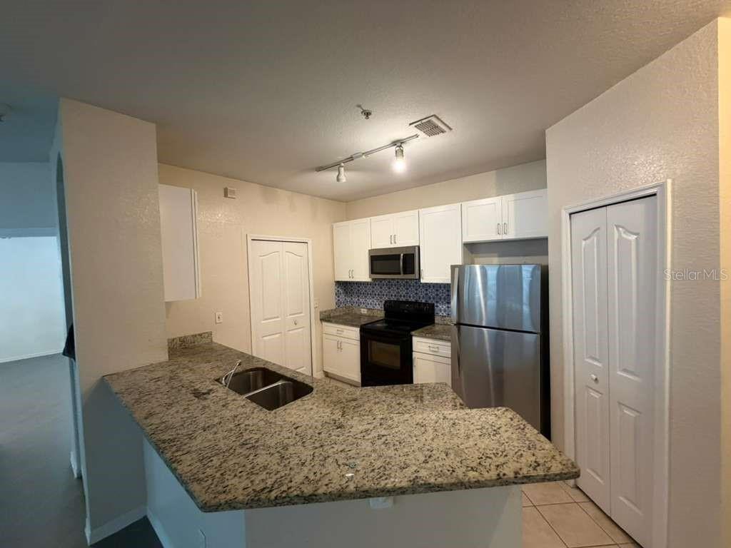 Image 7 of 21 For 2639 Maitland Crossing Way 107