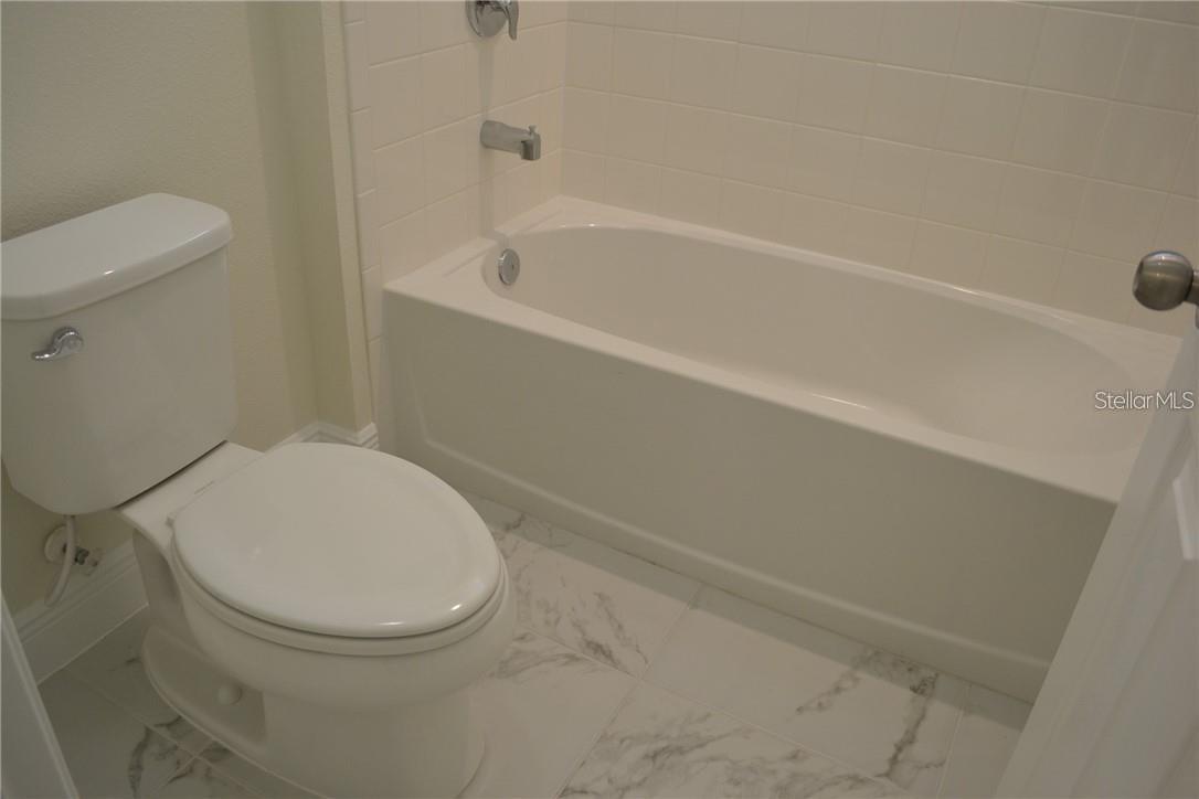 Image 10 of 12 For 16822 Wingspread Loop