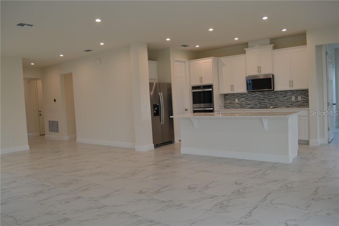 Image 4 of 12 For 16822 Wingspread Loop