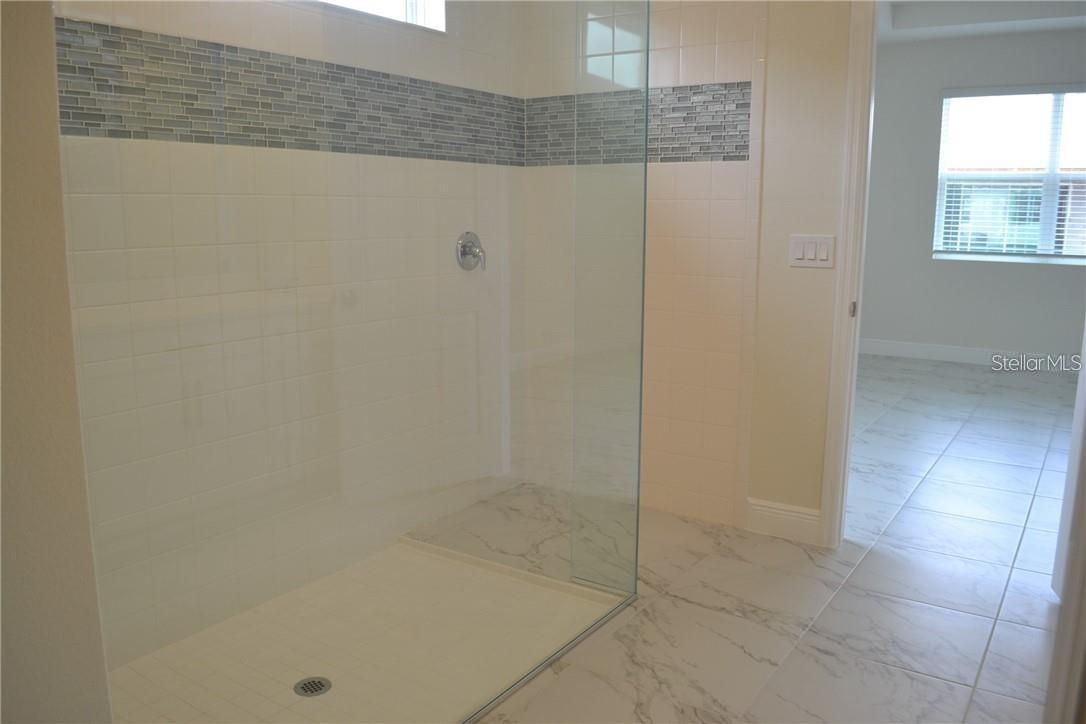 Image 8 of 12 For 16822 Wingspread Loop