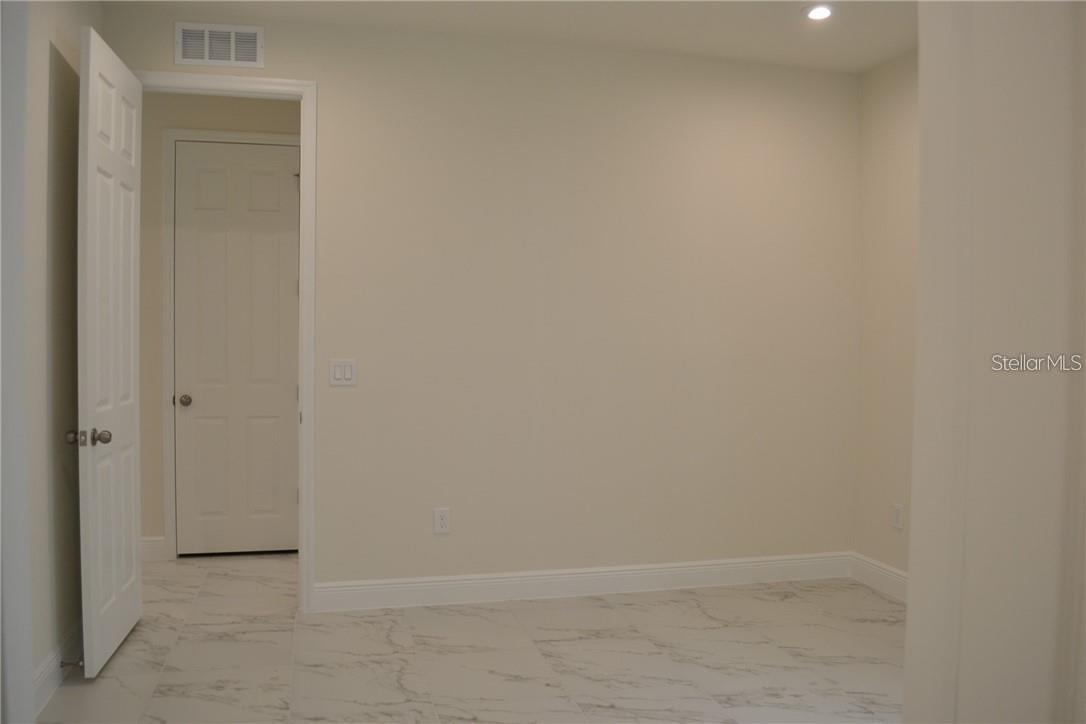 Image 9 of 12 For 16822 Wingspread Loop