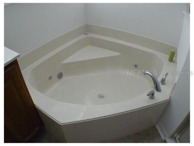 Image 13 of 16 For 4505 Rock Hill Loop