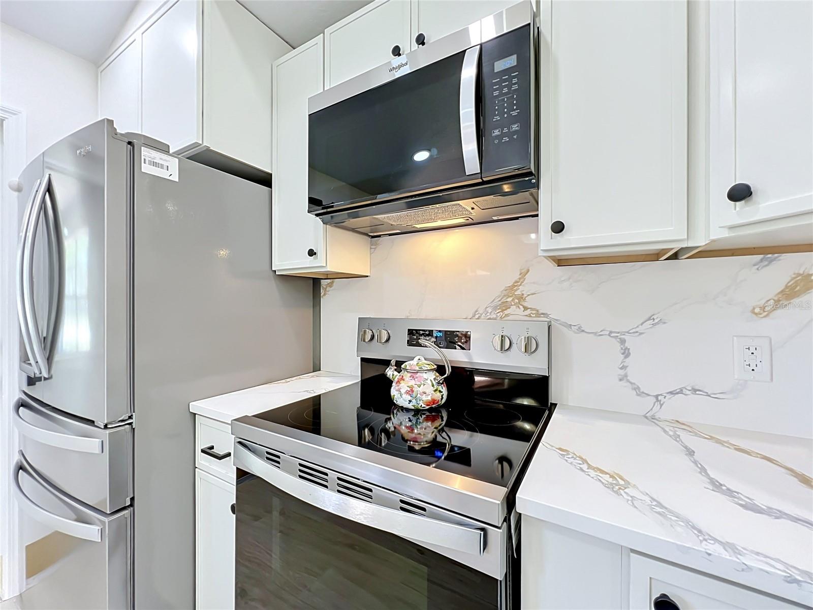 Listing photo id 18 for 1353 Nelson Court