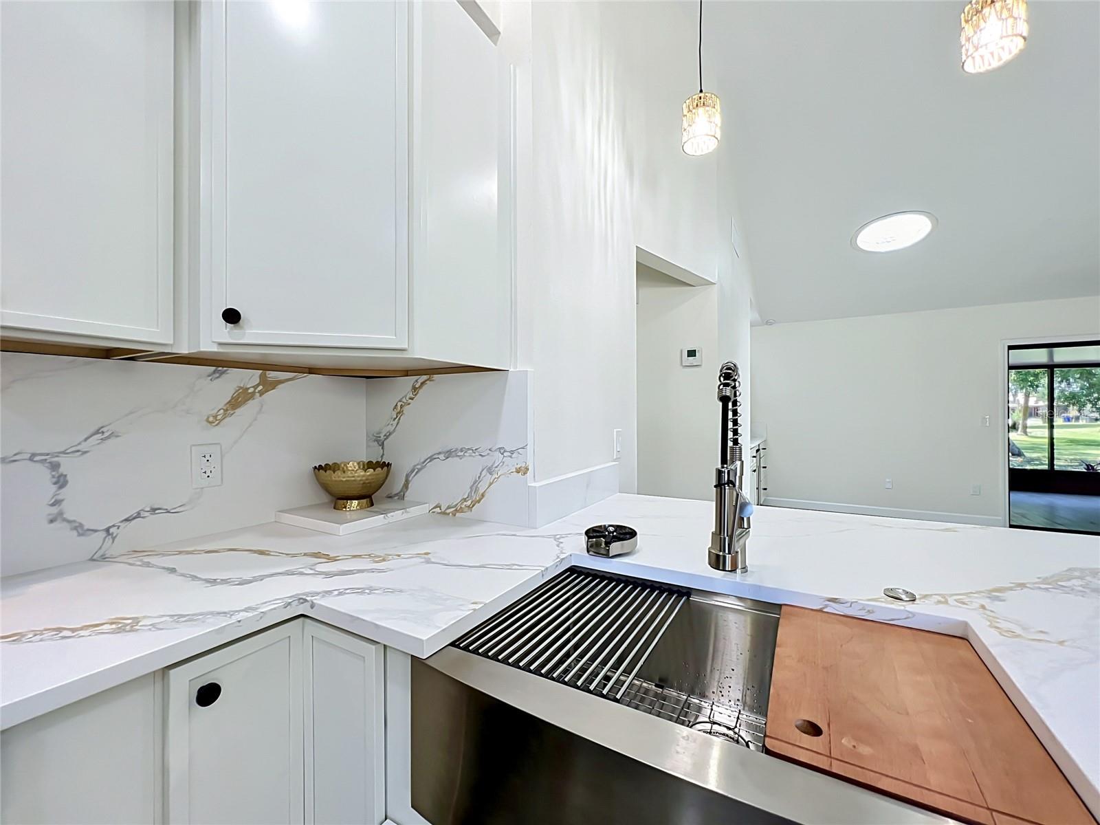 Listing photo id 20 for 1353 Nelson Court