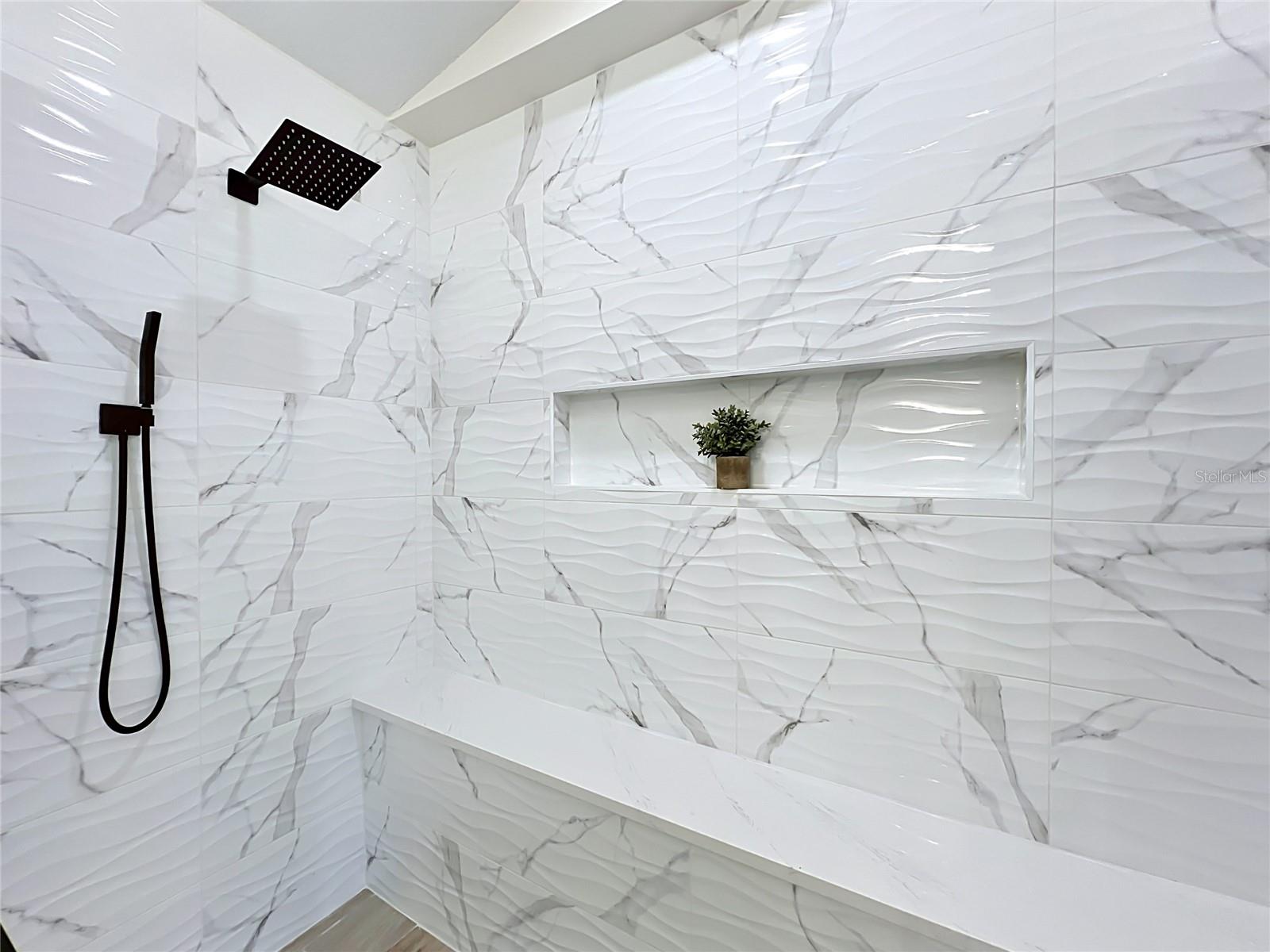 Listing photo id 35 for 1353 Nelson Court