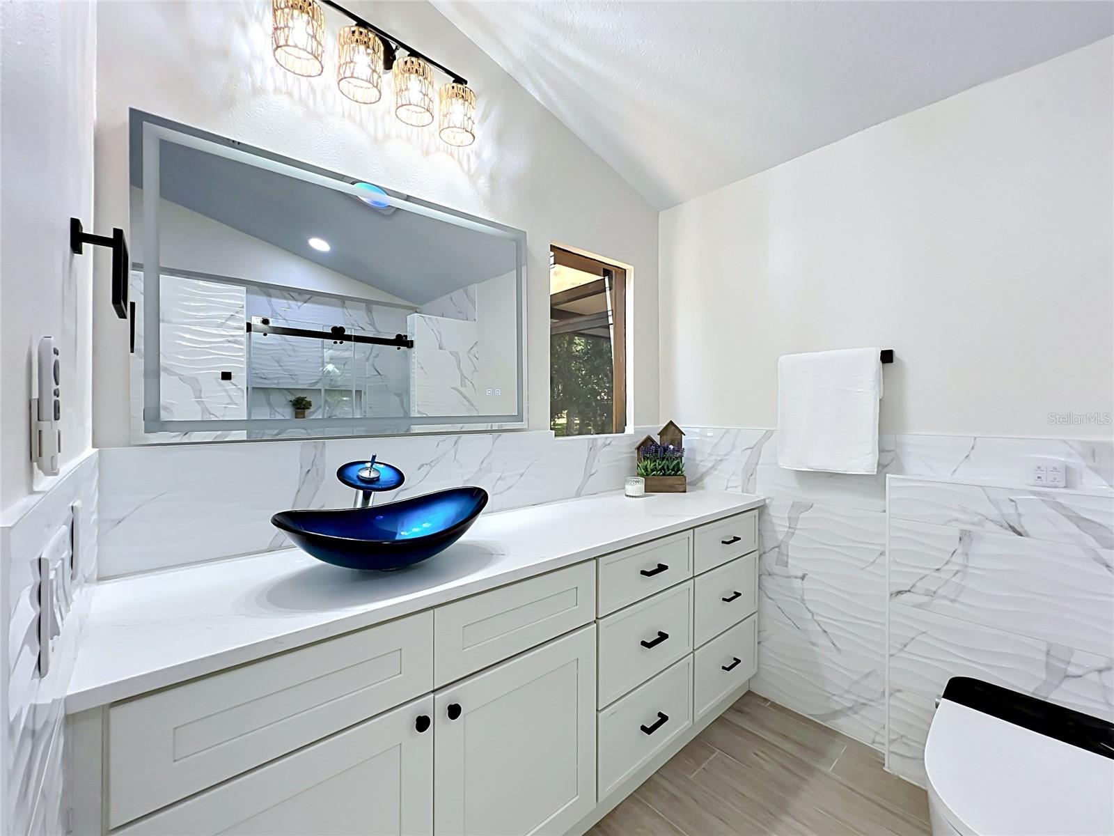 Listing photo id 2 for 1353 Nelson Court