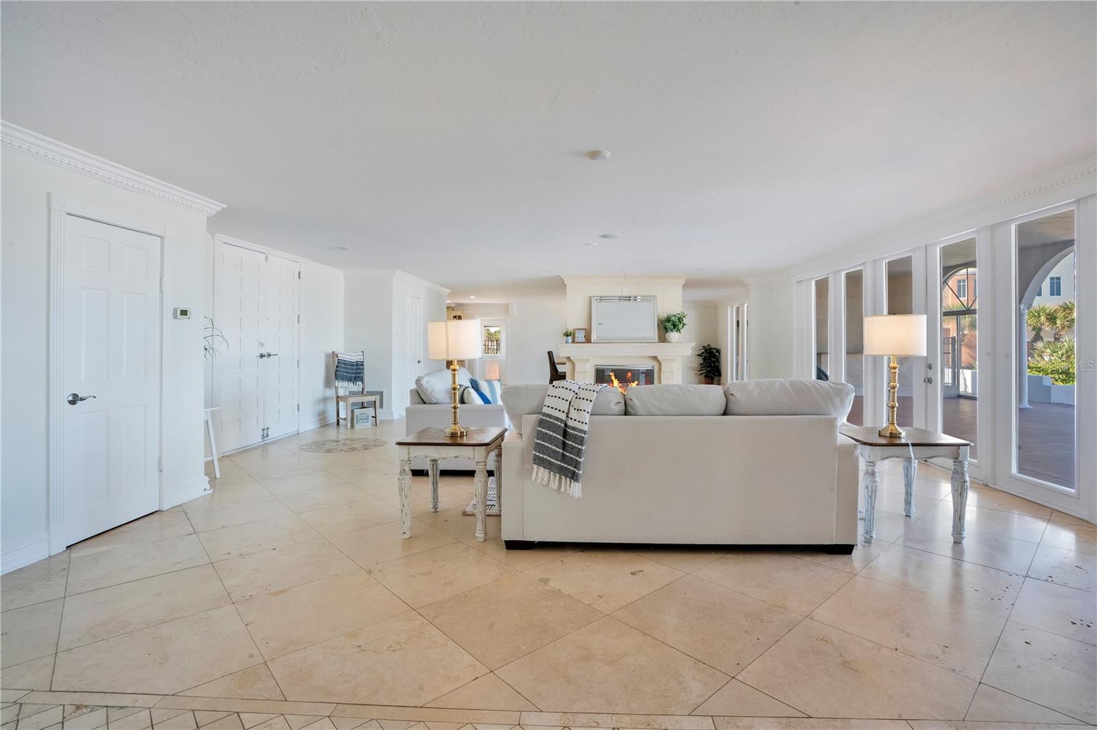 Image 10 of 100 For 2117 Ocean Drive