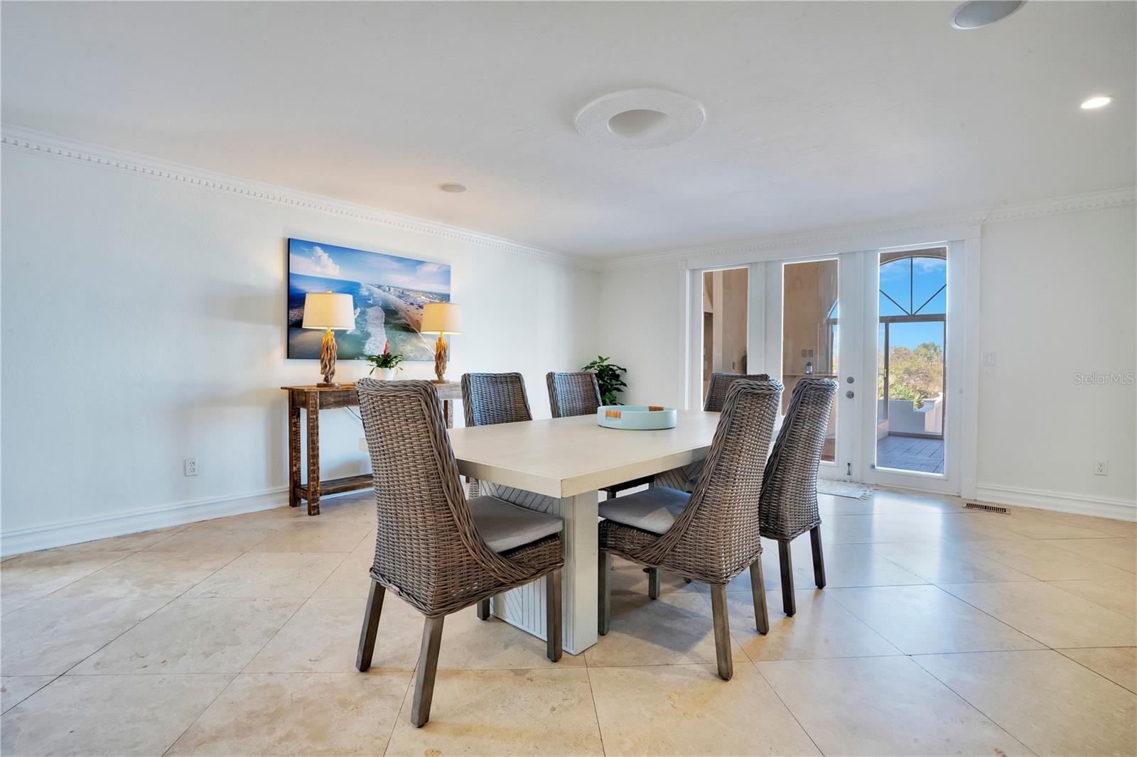 Image 12 of 100 For 2117 Ocean Drive