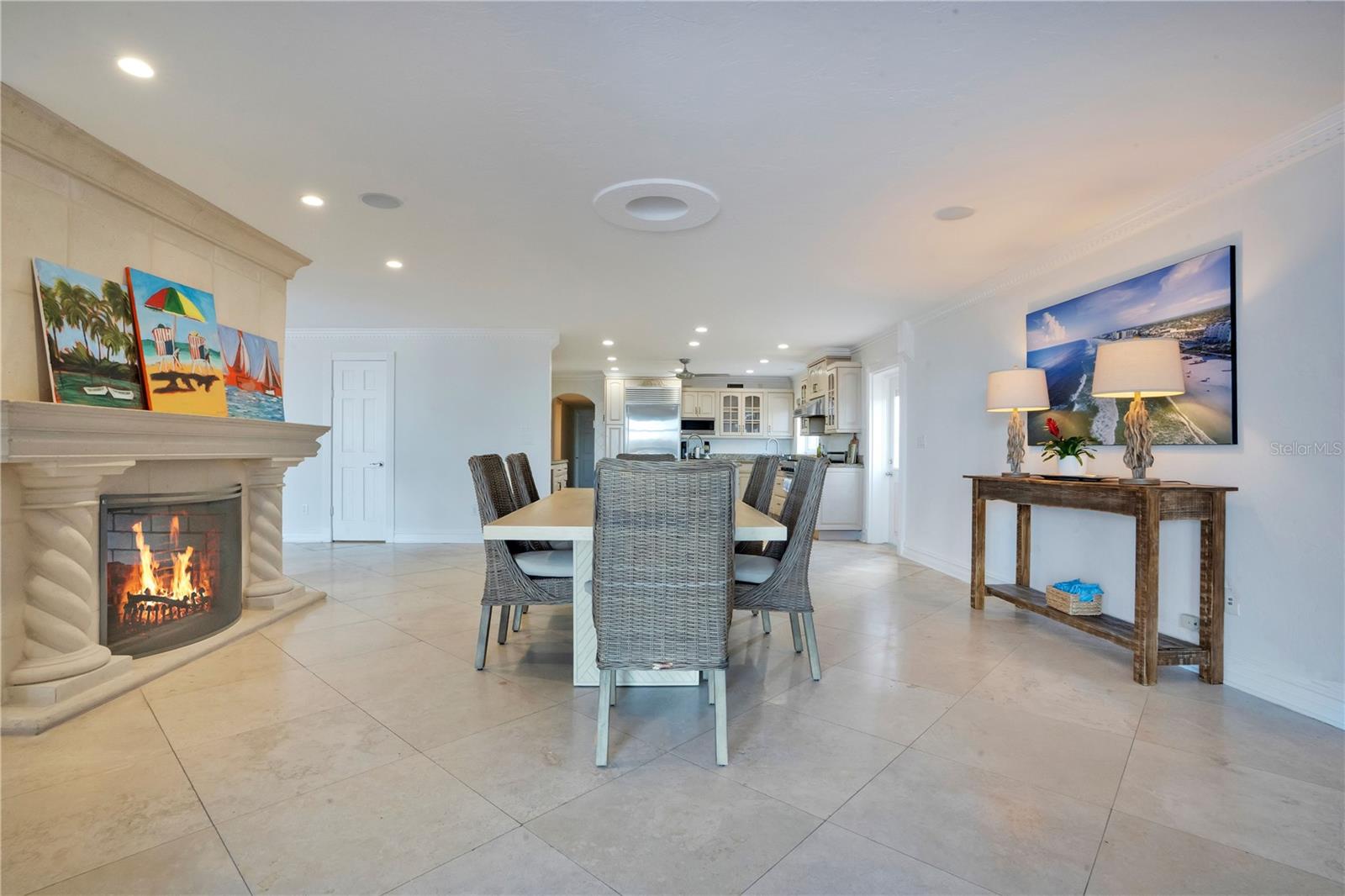 Image 16 of 100 For 2117 Ocean Drive