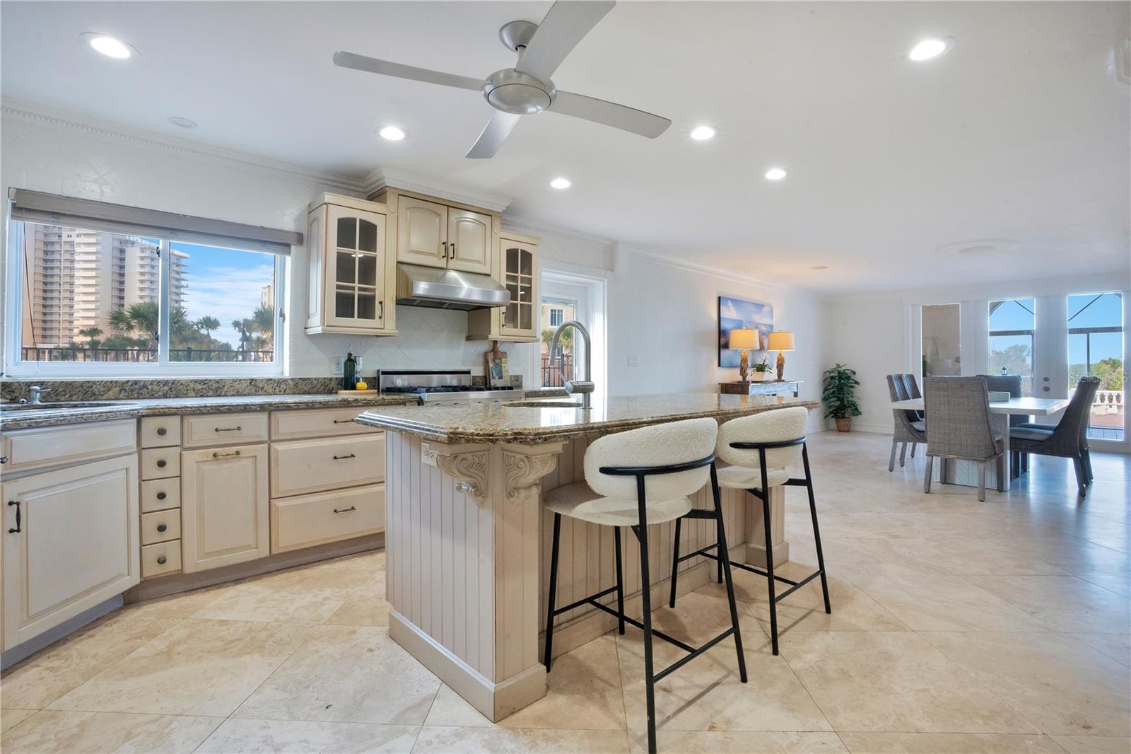 Image 23 of 100 For 2117 Ocean Drive