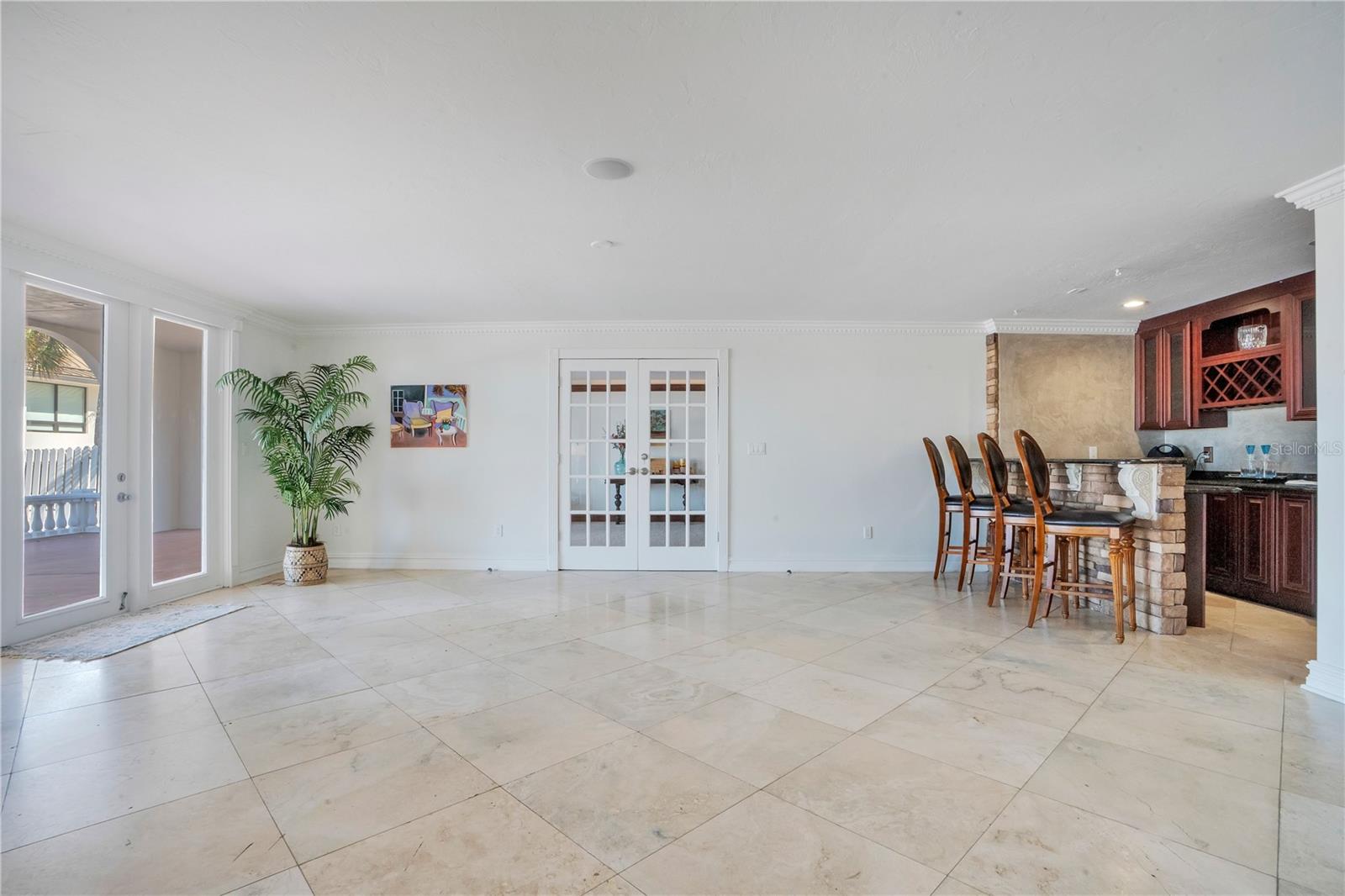 Image 27 of 100 For 2117 Ocean Drive