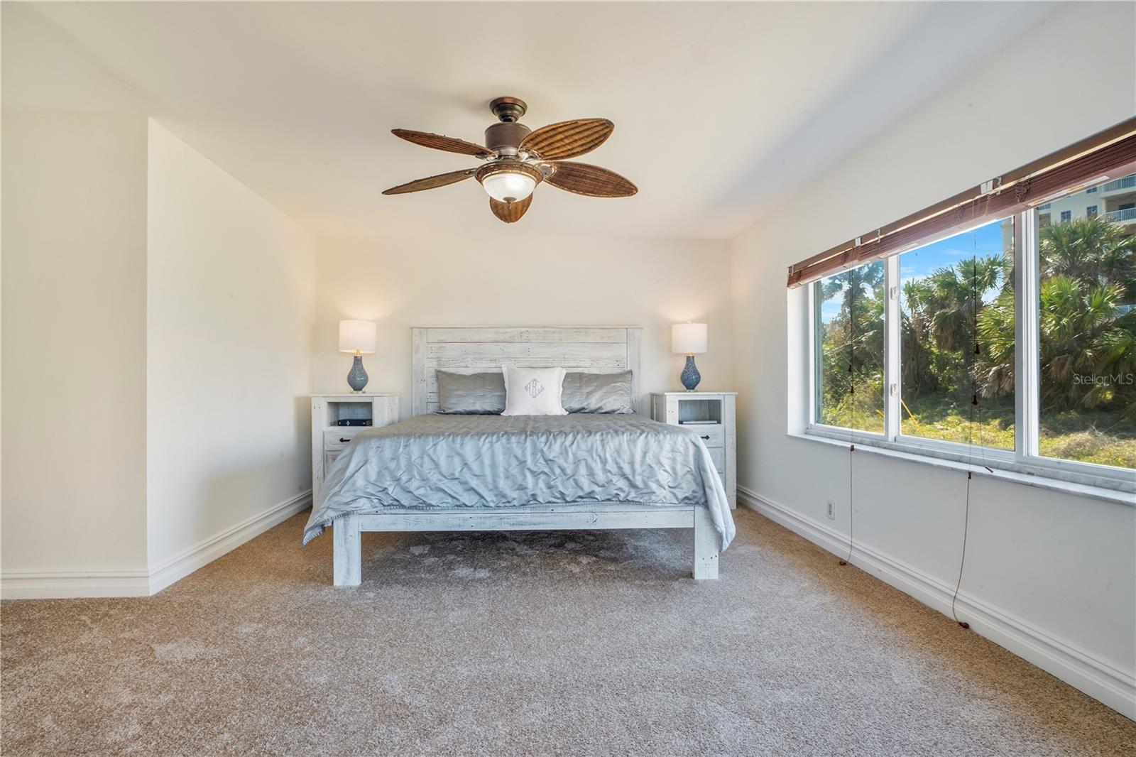 Image 34 of 100 For 2117 Ocean Drive