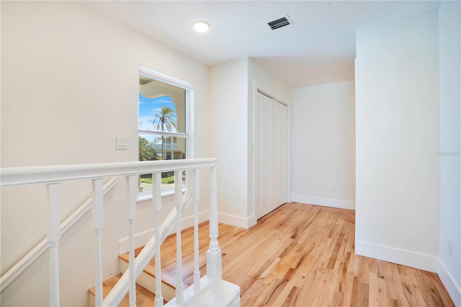 Image 36 of 100 For 2117 Ocean Drive