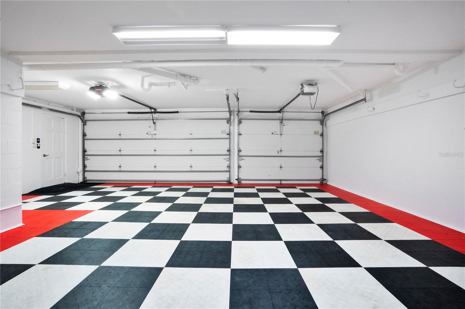 Image 68 of 100 For 2117 Ocean Drive