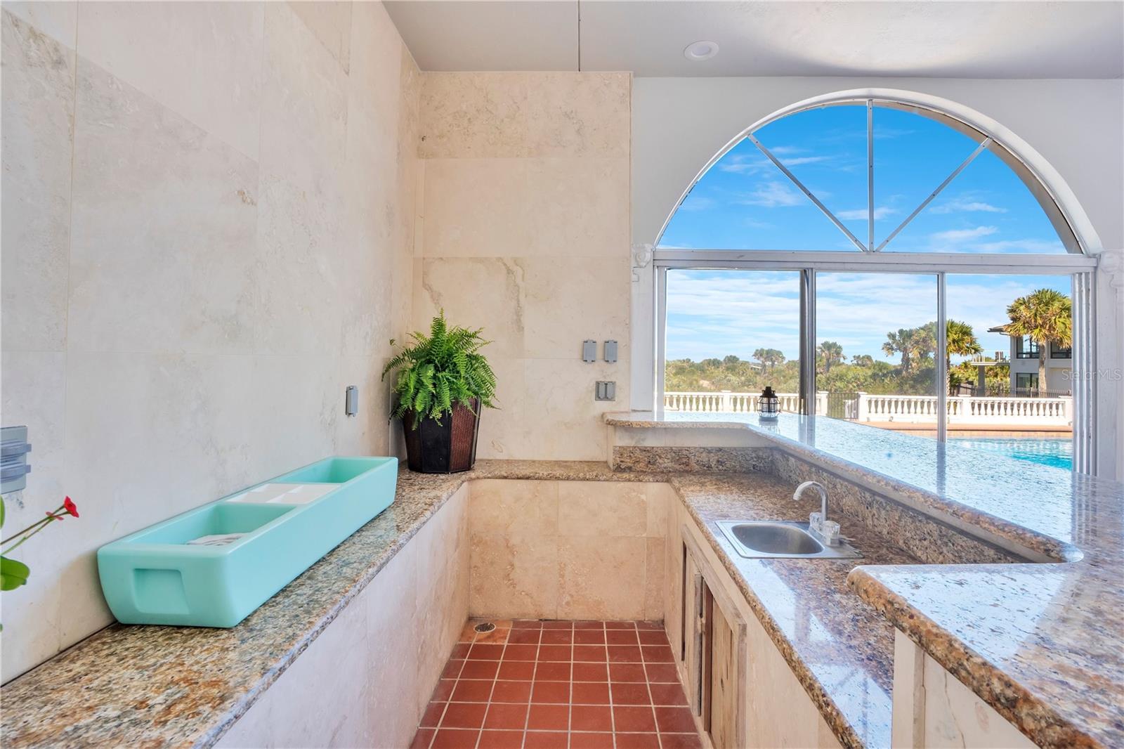 Image 78 of 100 For 2117 Ocean Drive