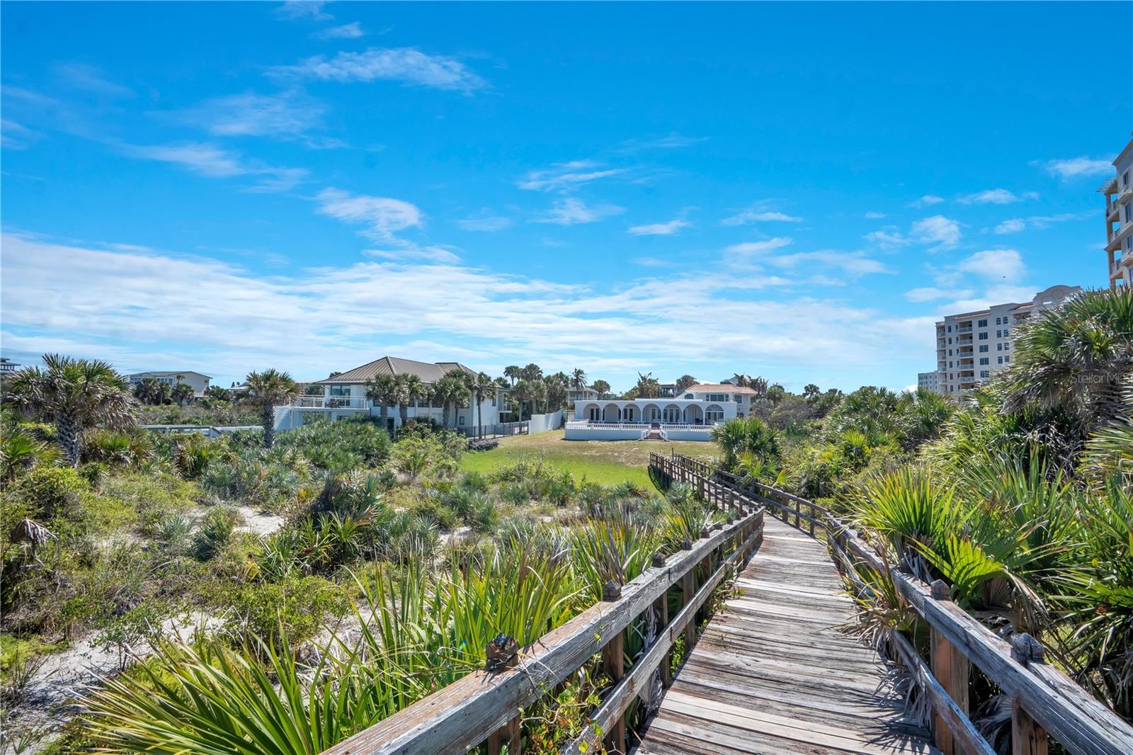 Image 92 of 100 For 2117 Ocean Drive